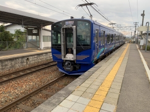 しなの鉄道新型車両SR1（長野県長野市、2020年11月7日）