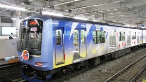 東横線菊名駅に停車するみなとみらい線車両(2019年7月29日)