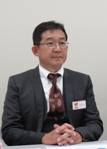 宮田会長は医療機器分野に関し、これまでと全く違う使い捨ての内視鏡の承認申請を準備していると話した。