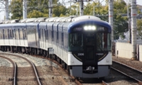 大田和駅付近を走行する京阪3000系(2023年3月1日)