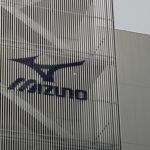 ミズノ<8022>：走って蹴って、有利な条件でシュート