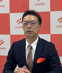 レイヤード上場会見